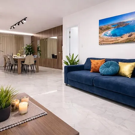 Spacious 3br Seaside Apartment Sliema