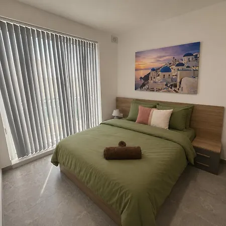 Spacious 3br Seaside