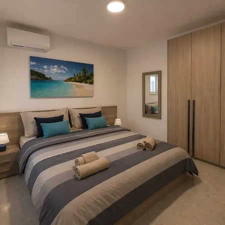 Spacious 3br Seaside * Sliema