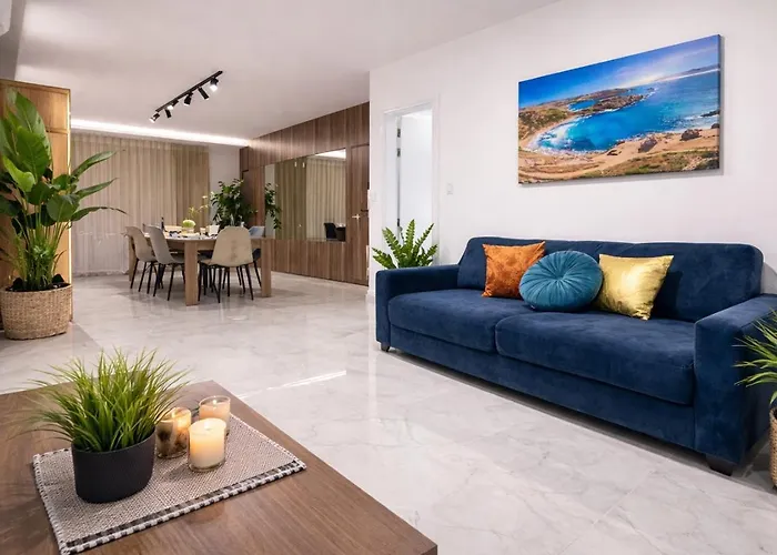 Spacious 3br Seaside Appartement Sliema