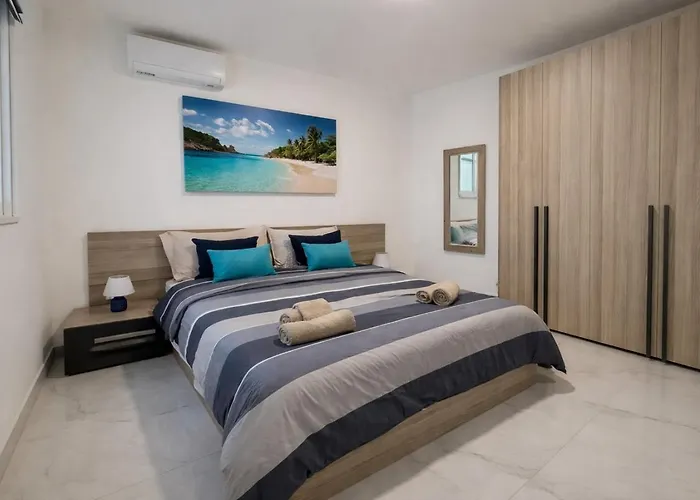 Spacious 3br Seaside Appartement