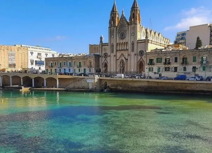 Spacious 3br Seaside Appartement *